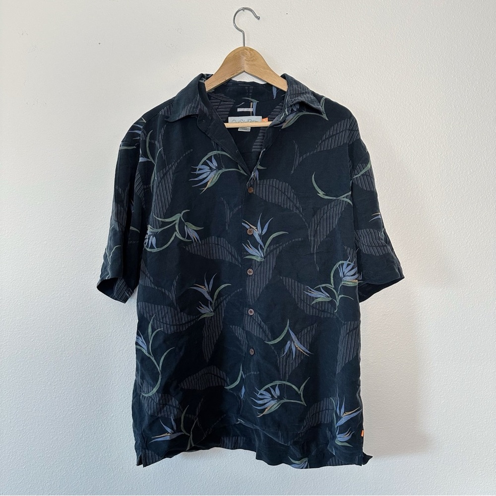 Quicksilver Mens Floral Hawaiian Print Short Sleeve
Shirt Size Medium